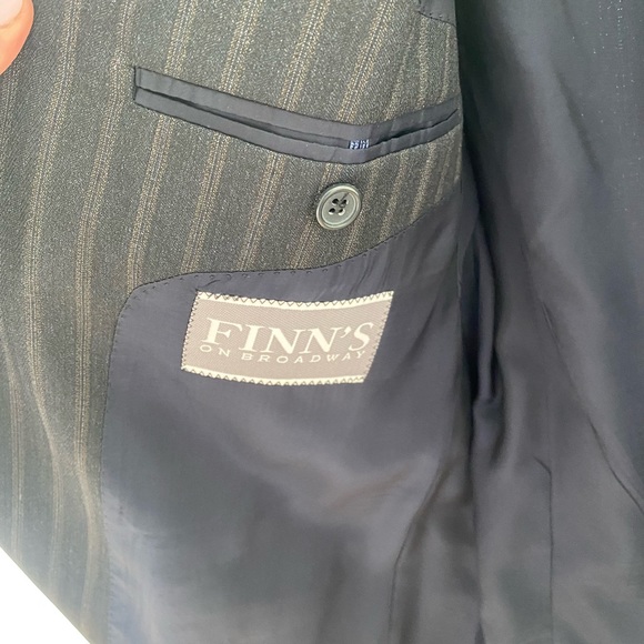 Men's Finn's On Broadway Suit Blazer - Picture 8 of 16